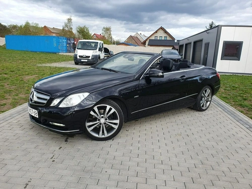 Mercedes E 200