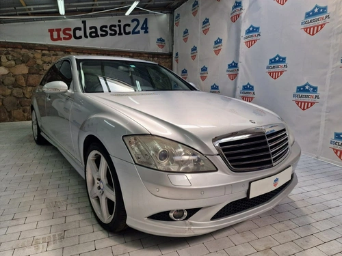 Mercedes S 320