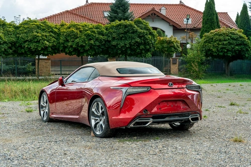 Lexus LC