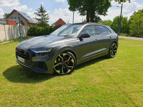 Audi Q8