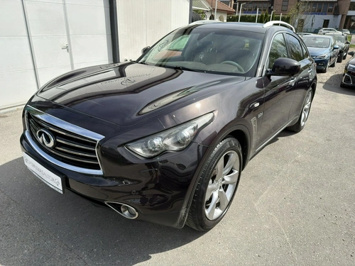 Infiniti QX70