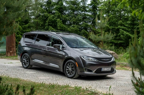Chrysler Pacifica