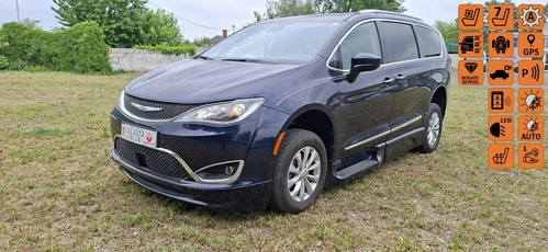 Chrysler Pacifica