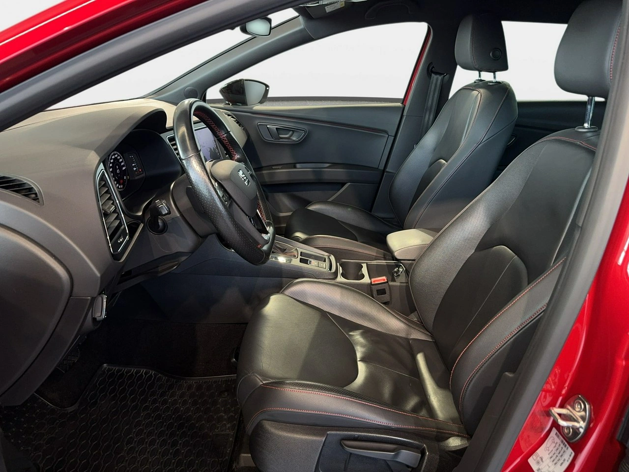 Seat Leon Sportstourer - Zdjęcie 11