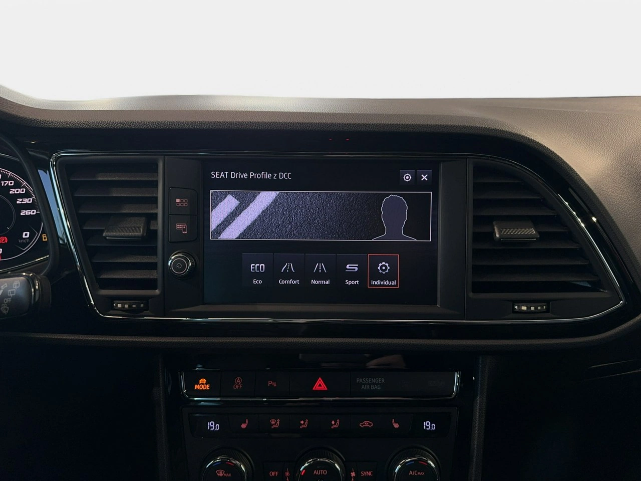 Seat Leon Sportstourer - Zdjęcie 25