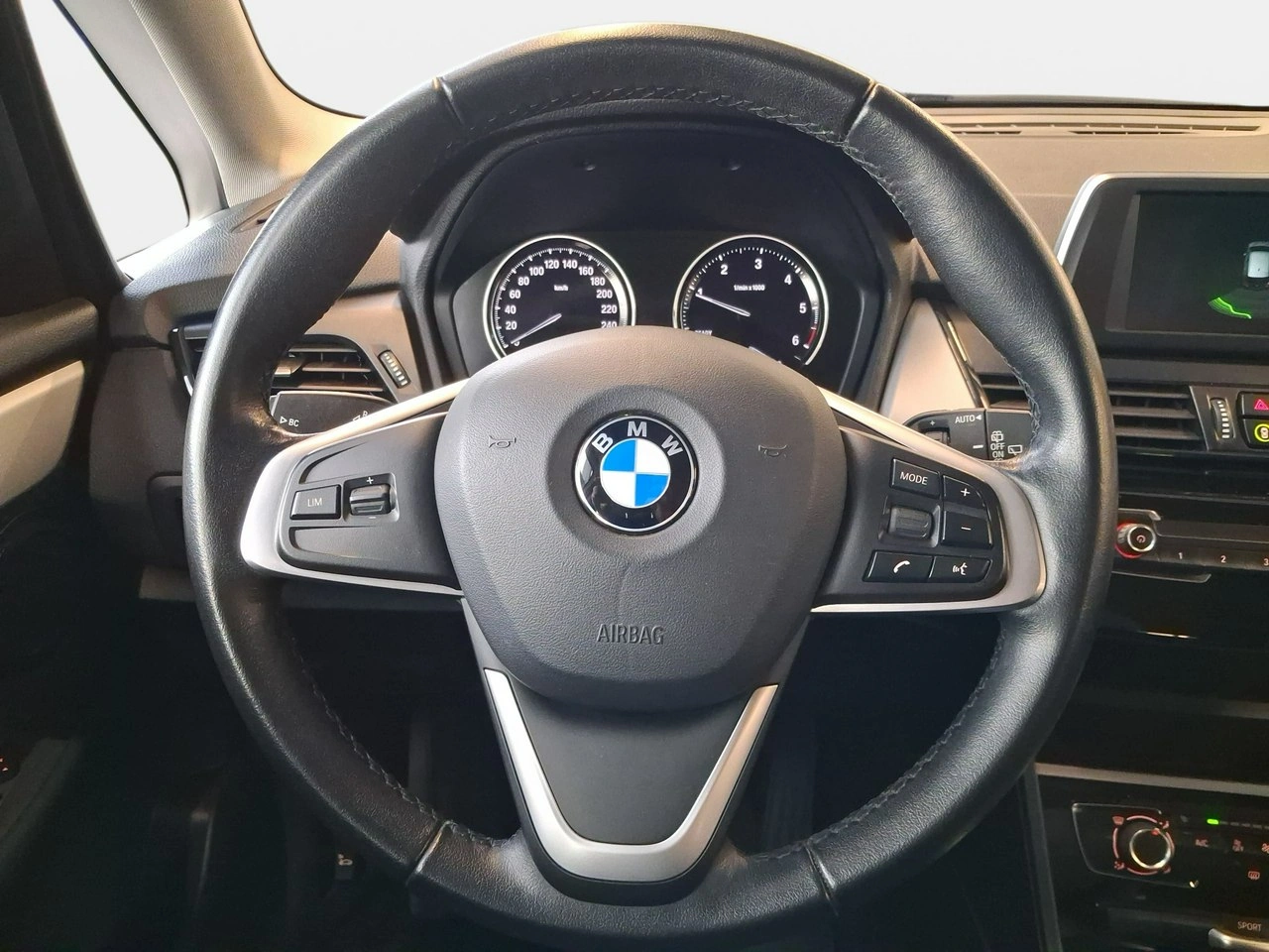 BMW Active Tourer - Zdjęcie 12