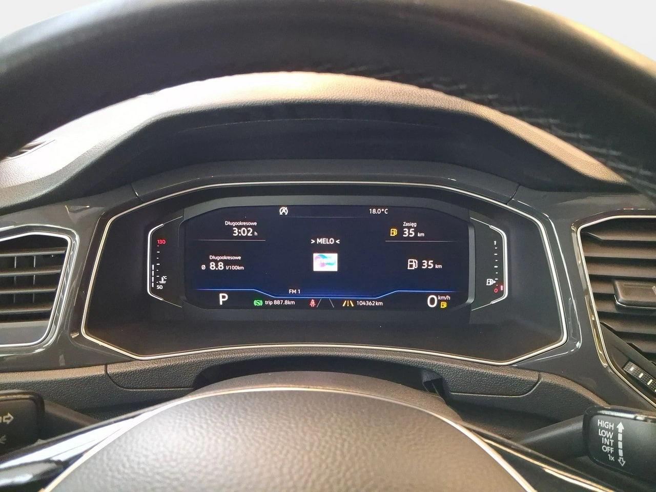 Volkswagen T-Roc - Zdjęcie 17