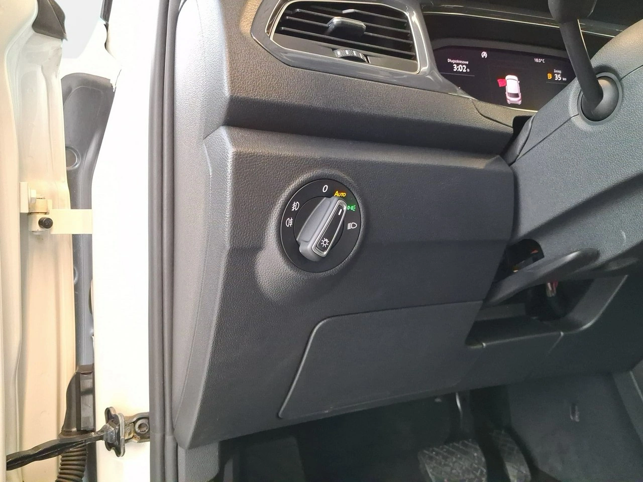 Volkswagen T-Roc - Zdjęcie 23