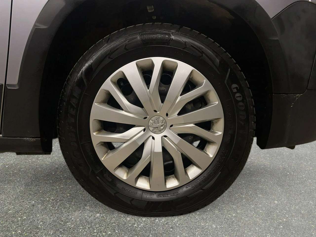 Peugeot Rifter - Zdjęcie 9