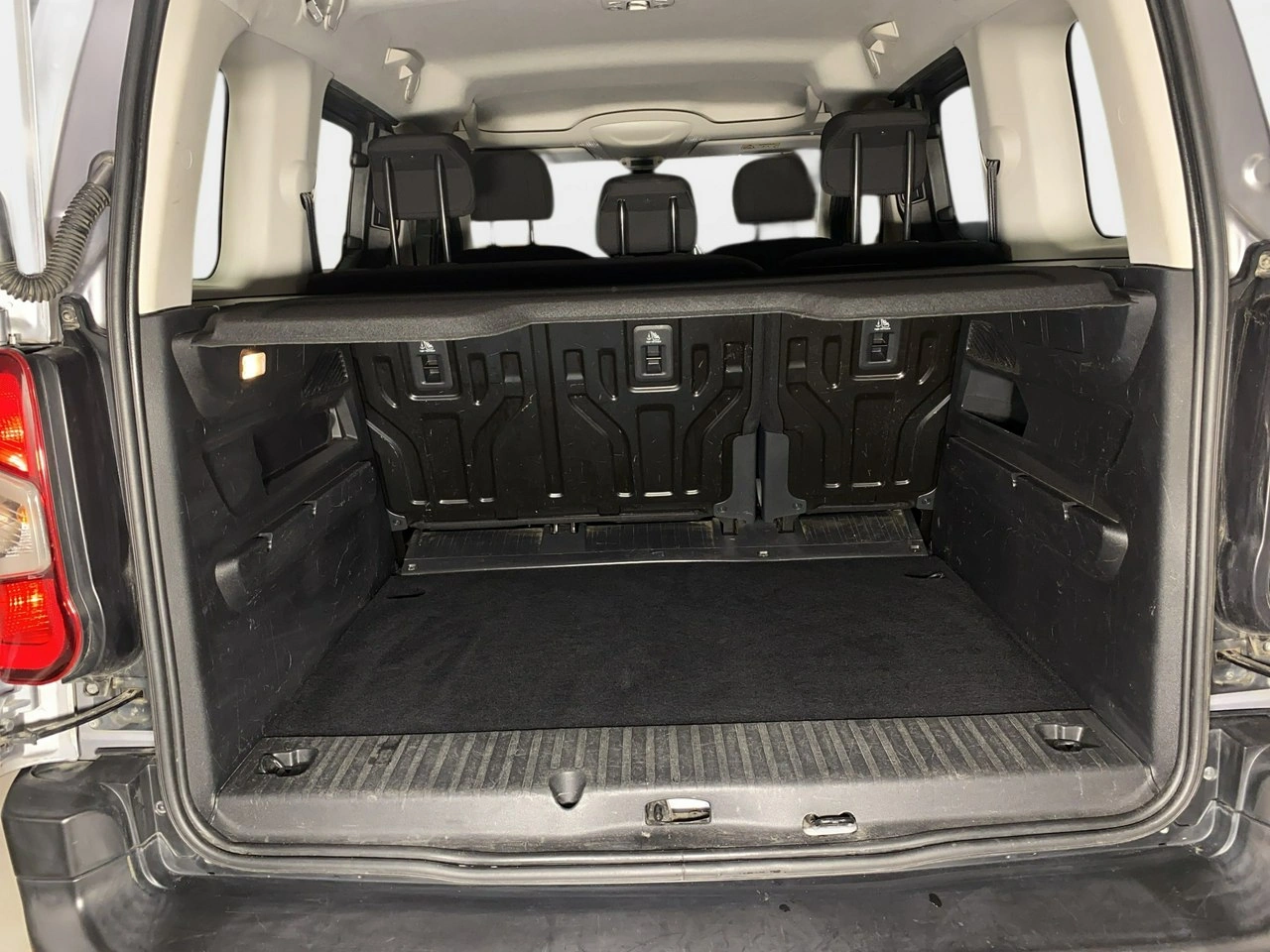 Peugeot Rifter - Zdjęcie 15