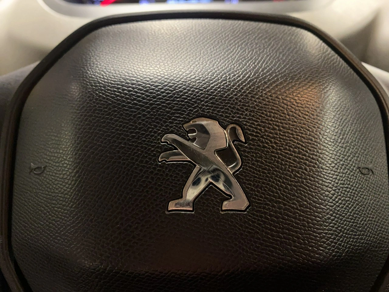 Peugeot Rifter - Zdjęcie 19