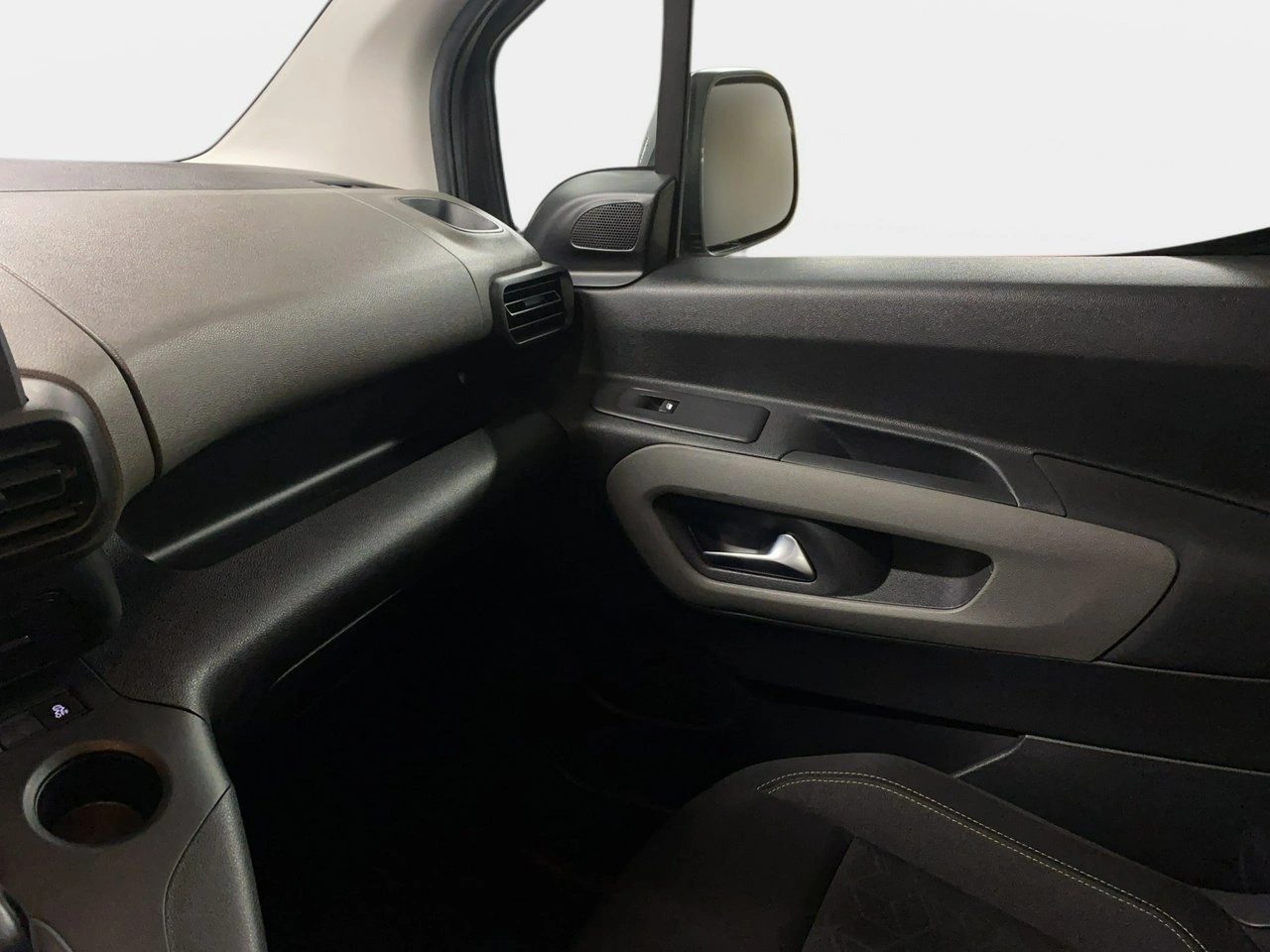 Peugeot Rifter - Zdjęcie 25