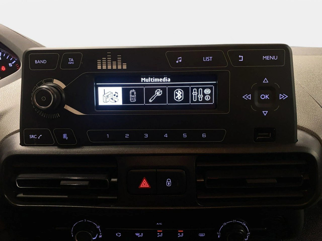 Peugeot Rifter - Zdjęcie 30