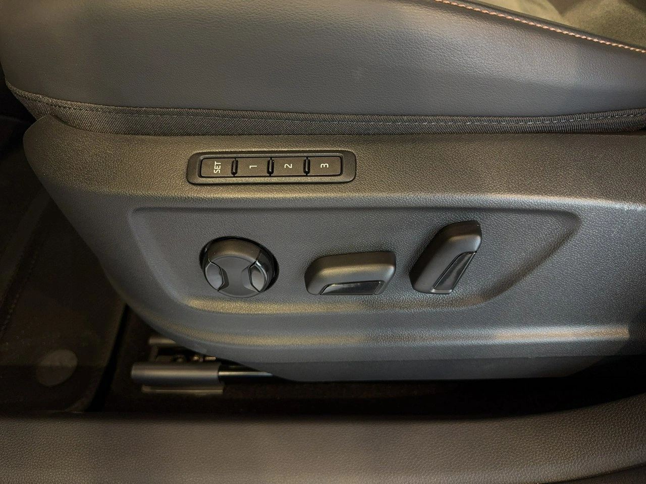 Cupra Ateca - Zdjęcie 12