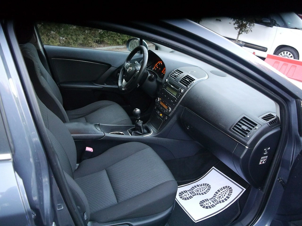 Toyota Avensis - Zdjęcie 26