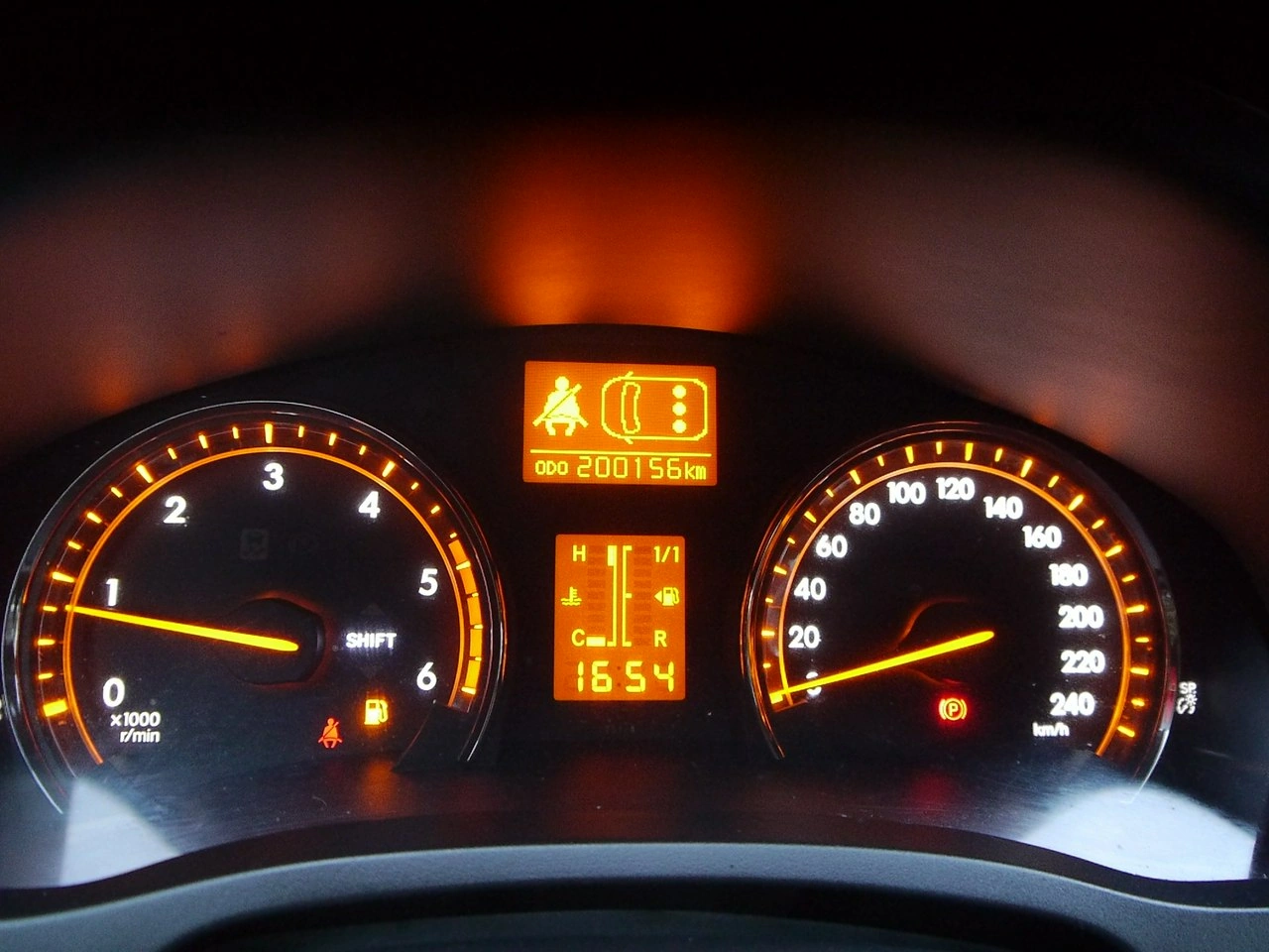 Toyota Avensis - Zdjęcie 27