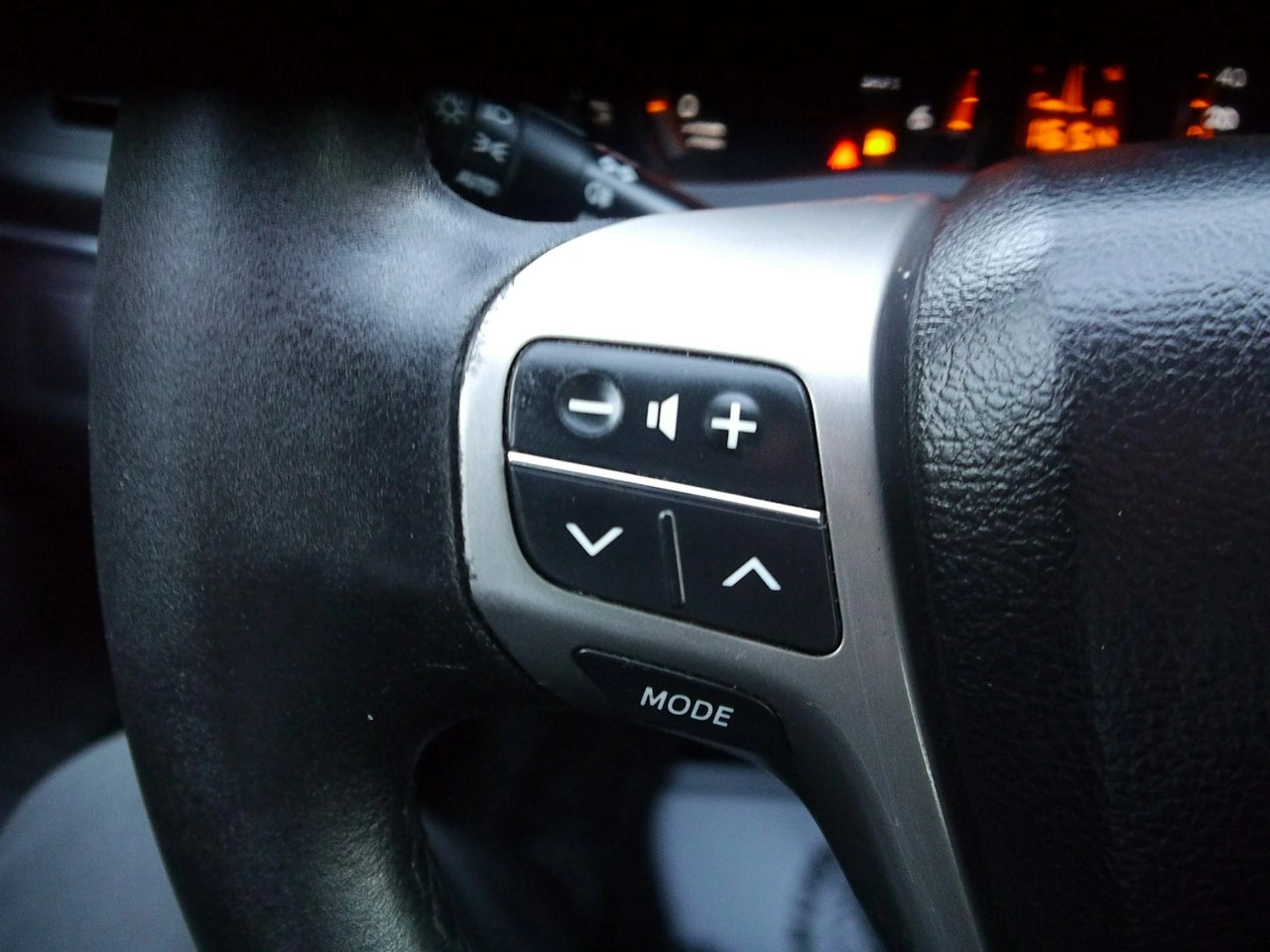 Toyota Avensis - Zdjęcie 31