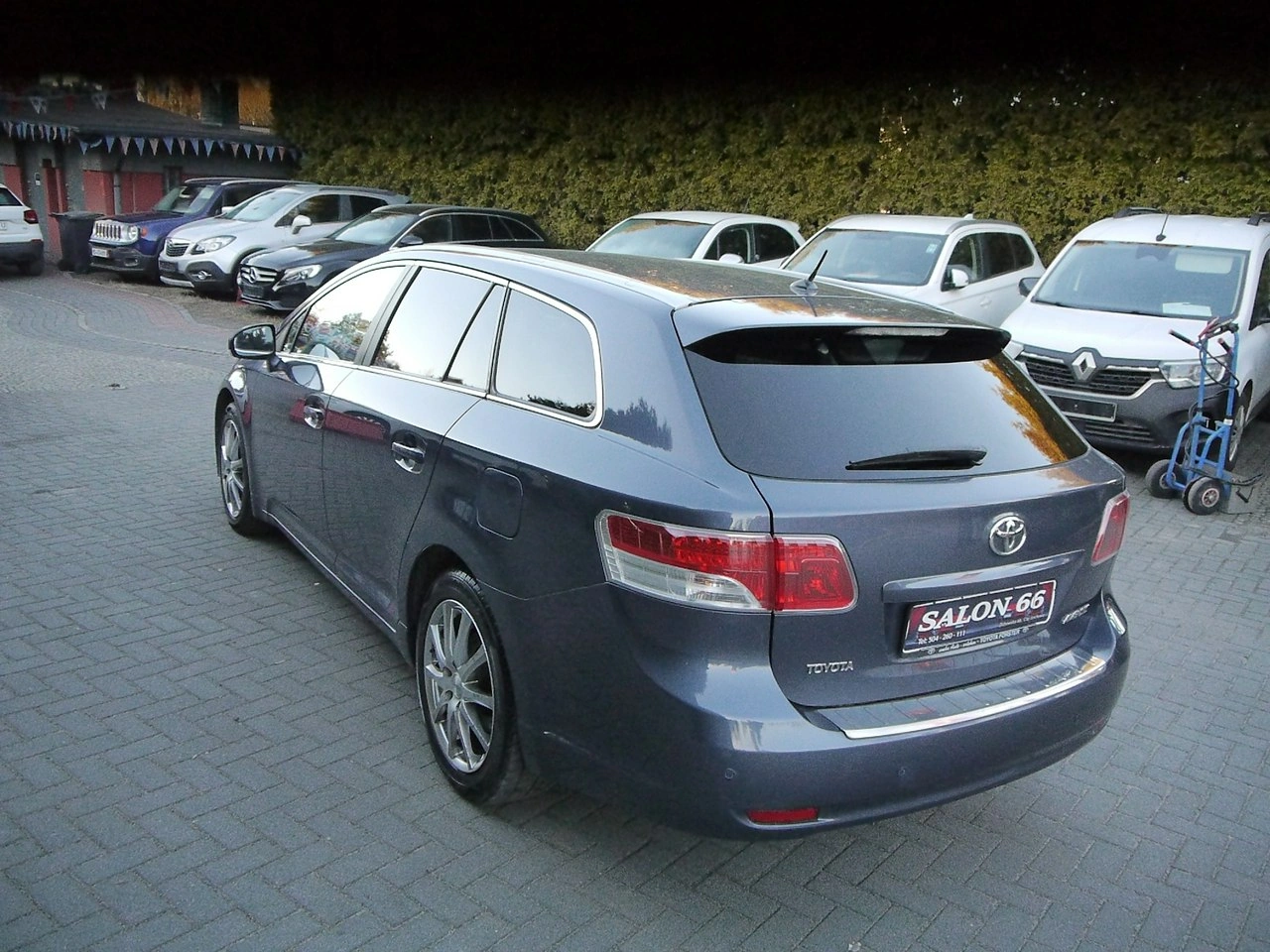 Toyota Avensis - Zdjęcie 5