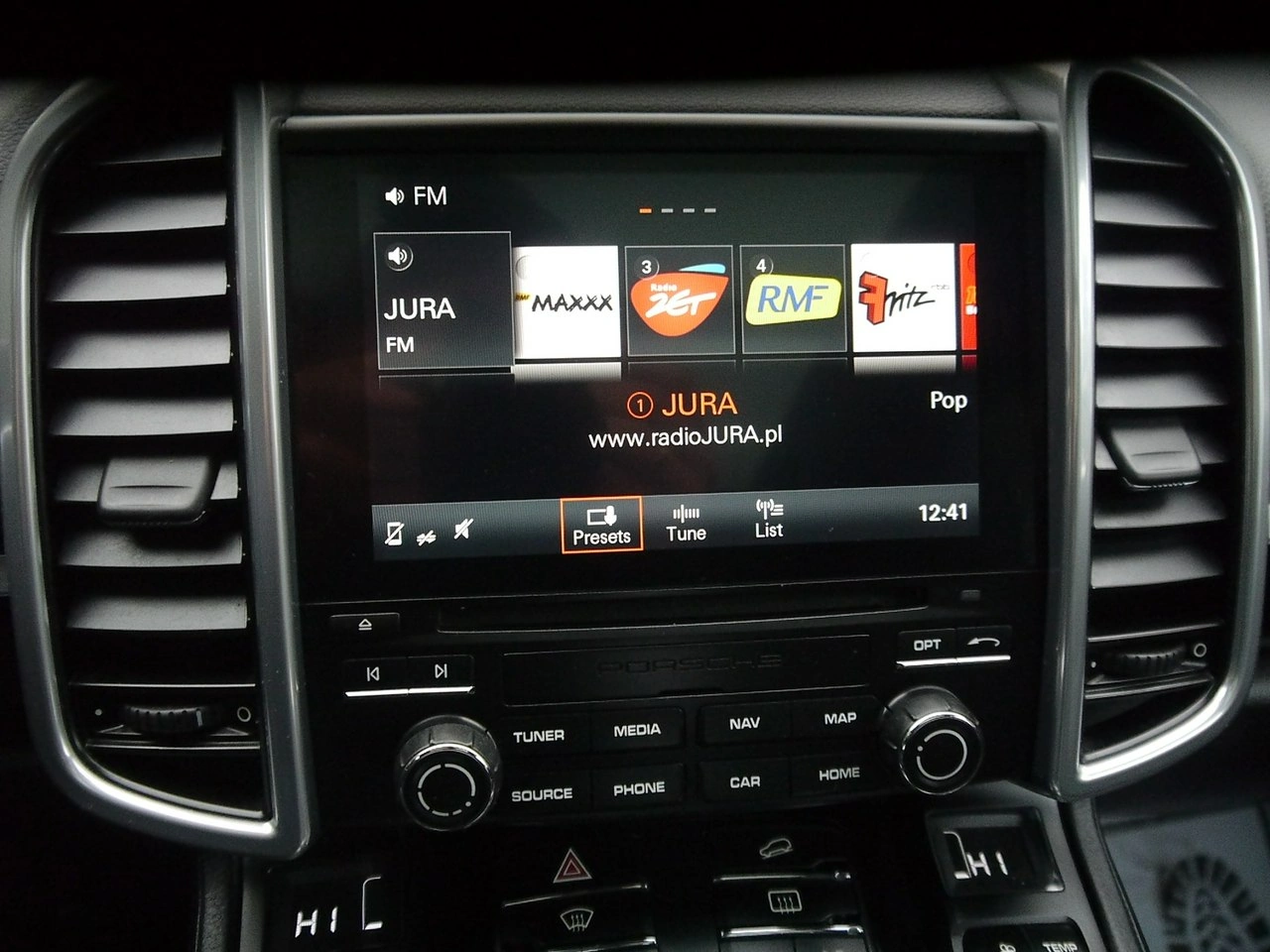 Porsche Cayenne - Zdjęcie 19