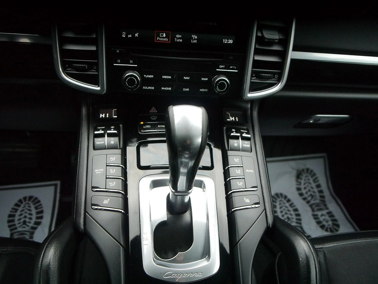 Porsche Cayenne - Zdjęcie 22