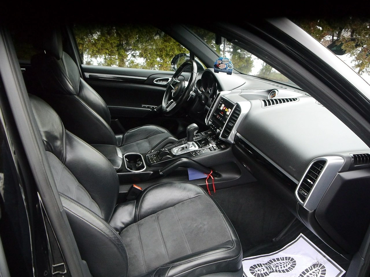 Porsche Cayenne - Zdjęcie 26