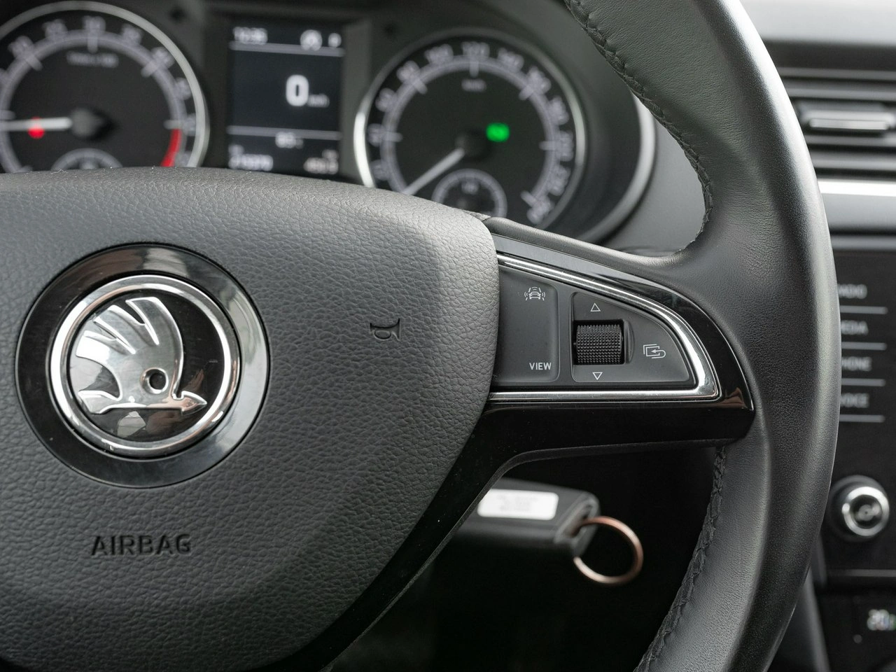 Skoda Octavia - Zdjęcie 16