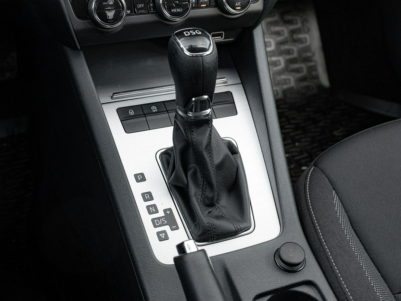 Skoda Octavia - Zdjęcie 17