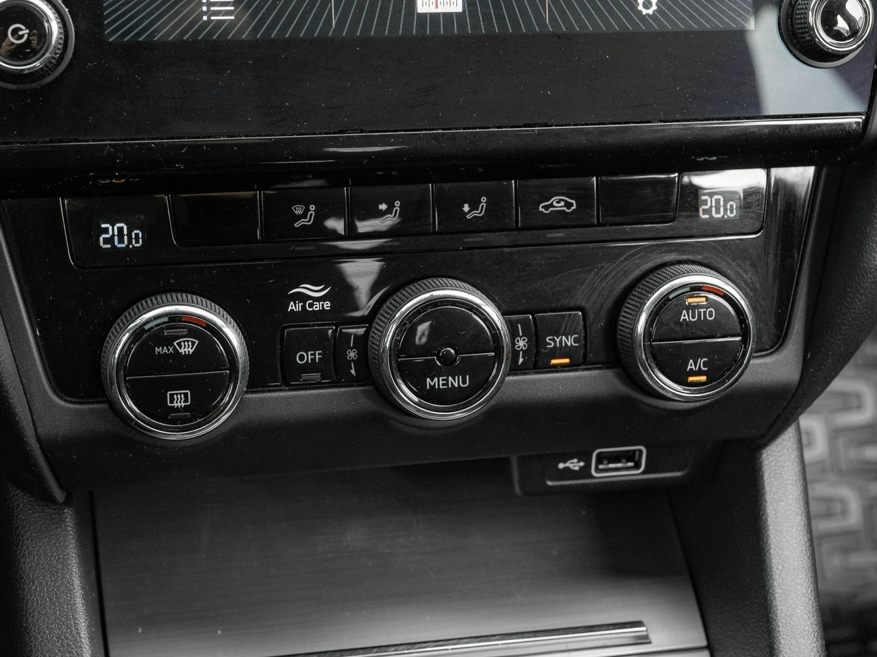 Skoda Octavia - Zdjęcie 18