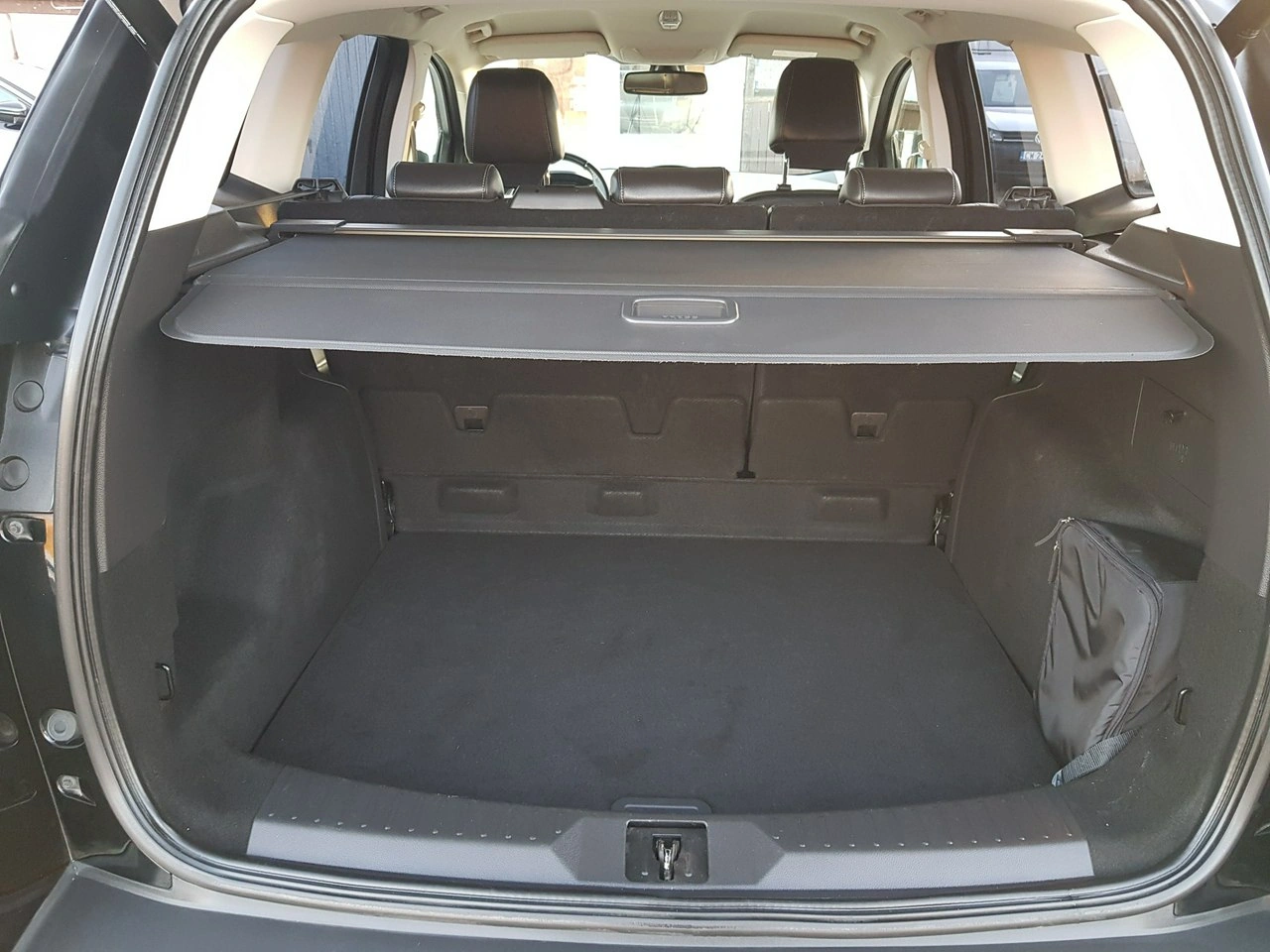 Ford Kuga - Zdjęcie 13