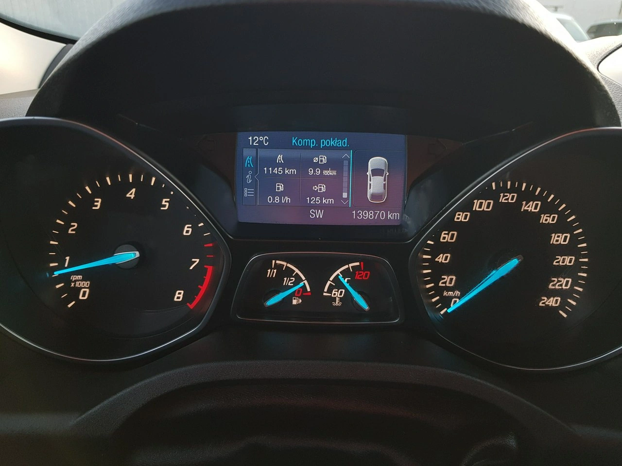 Ford Kuga - Zdjęcie 19