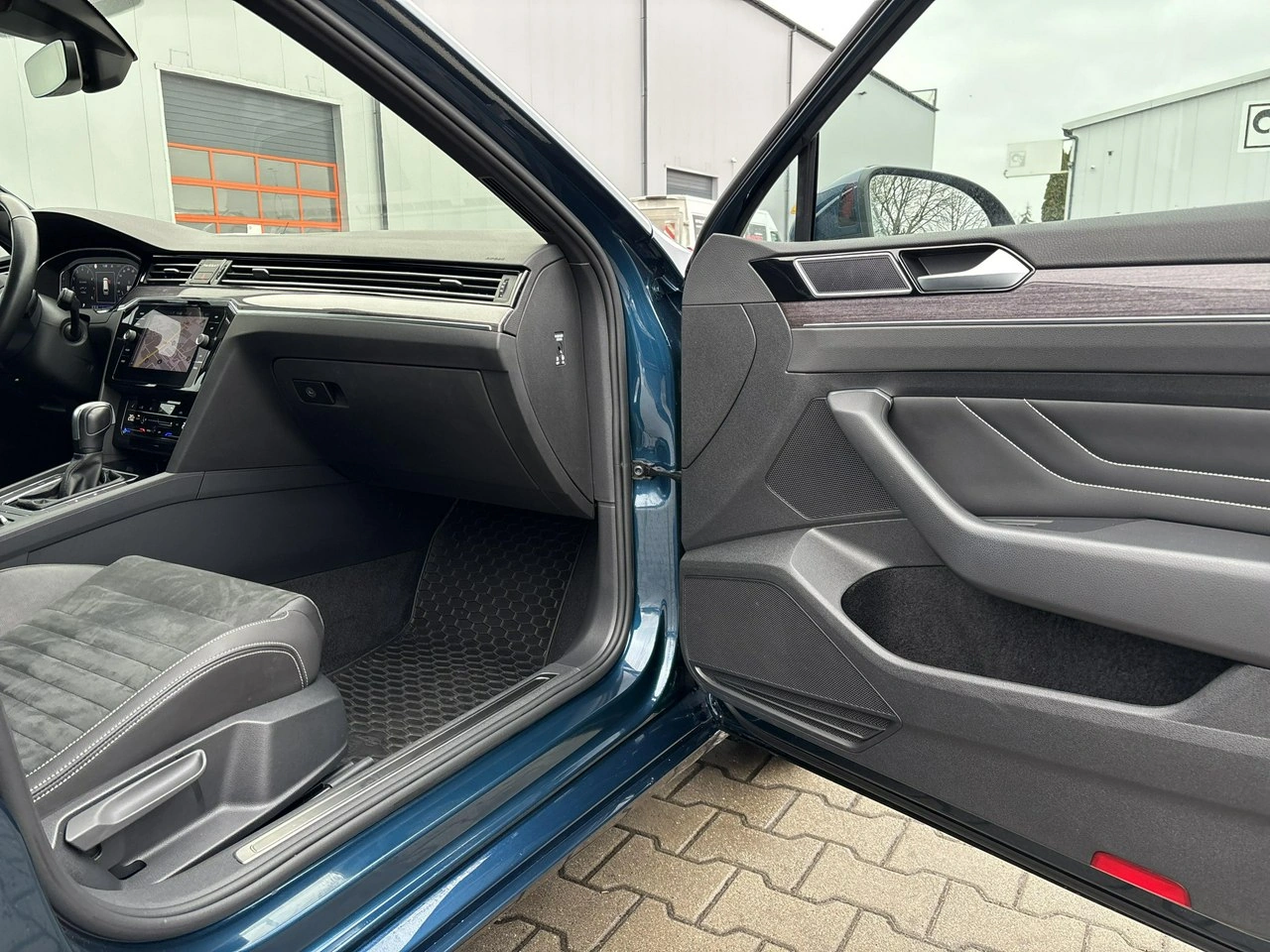 Volkswagen Passat - Zdjęcie 16