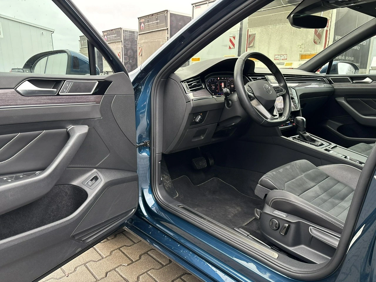 Volkswagen Passat - Zdjęcie 9