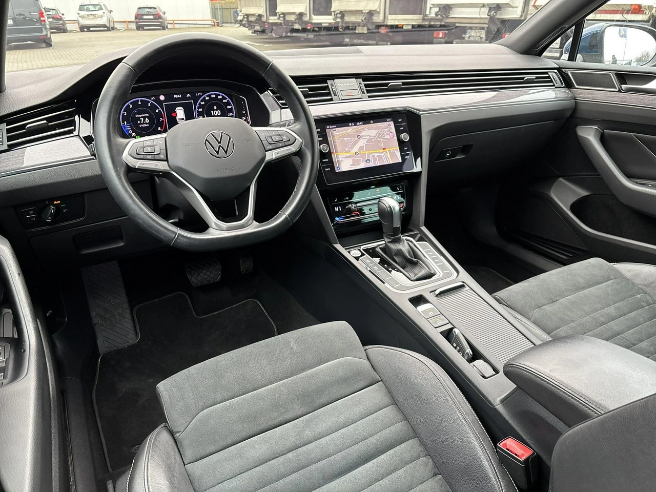 Volkswagen Passat - Zdjęcie 12