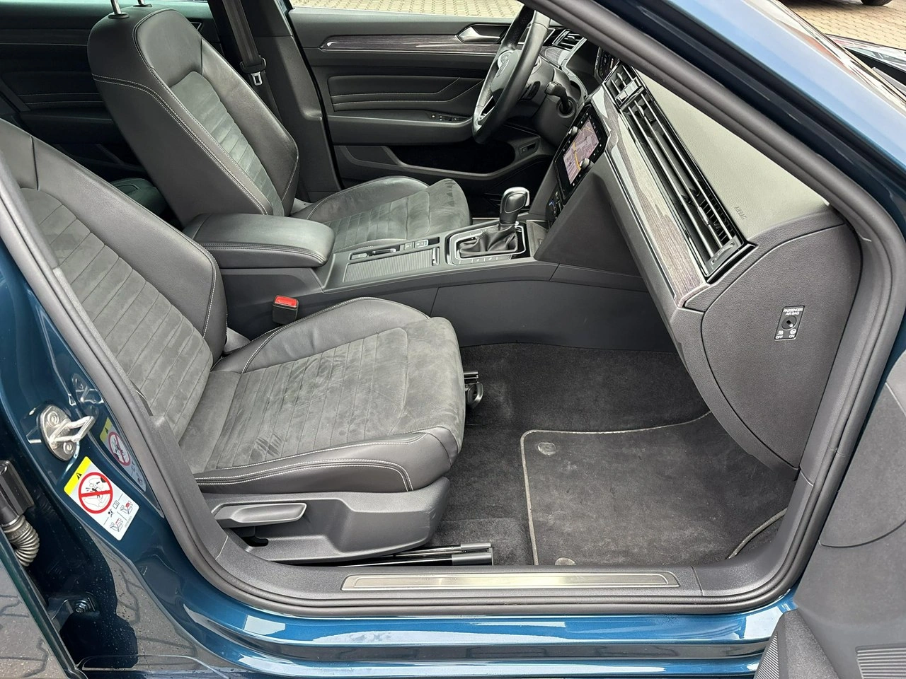 Volkswagen Passat - Zdjęcie 18