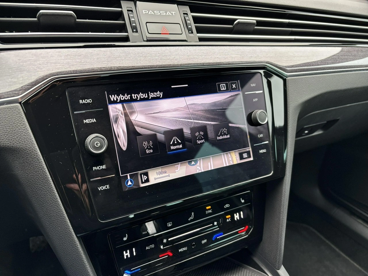 Volkswagen Passat - Zdjęcie 20