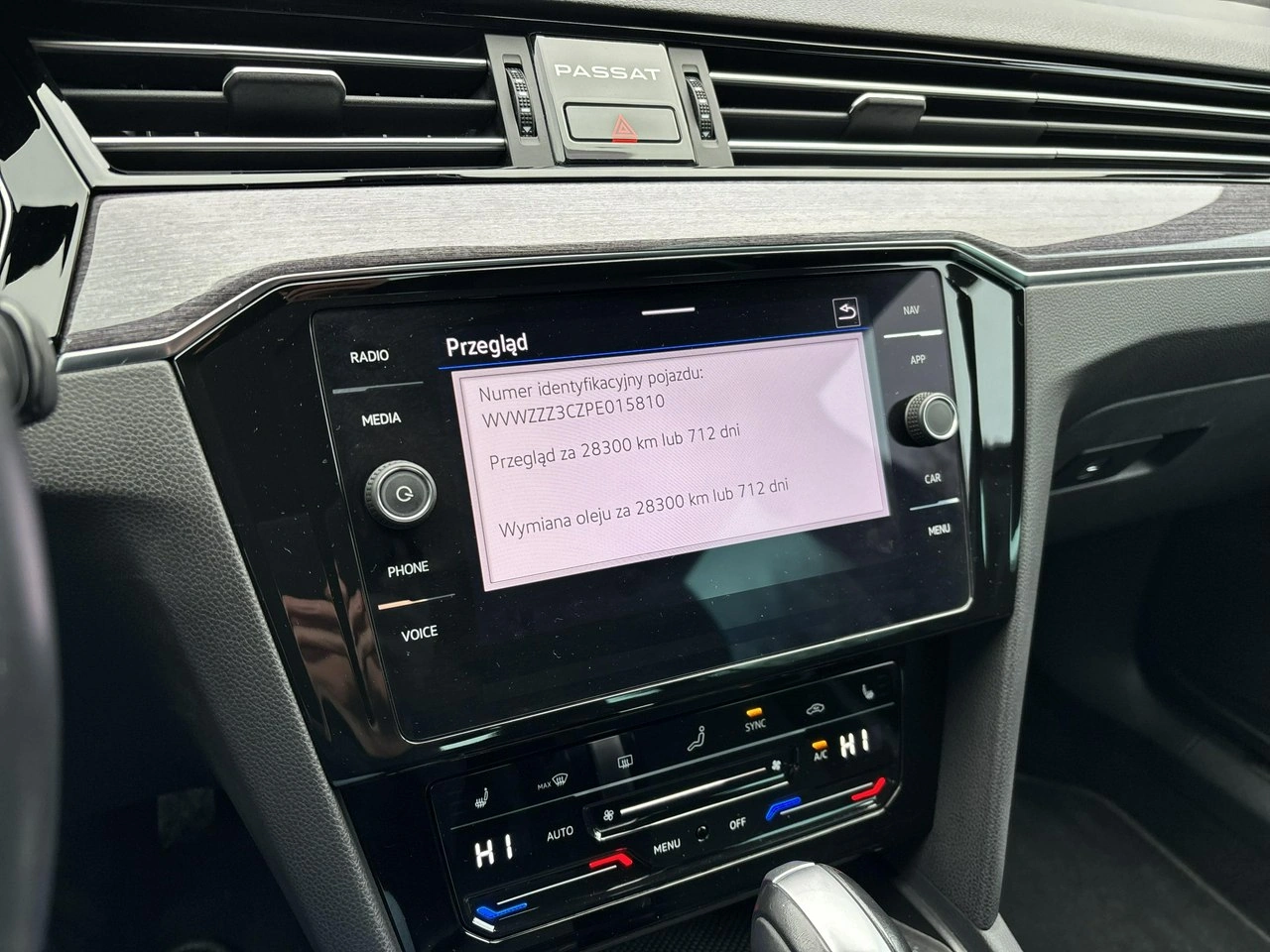 Volkswagen Passat - Zdjęcie 23