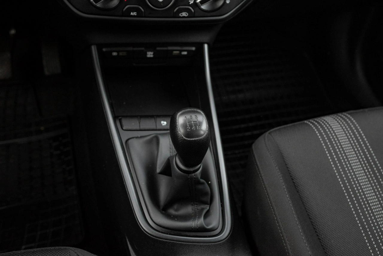 Hyundai i20 - Zdjęcie 11