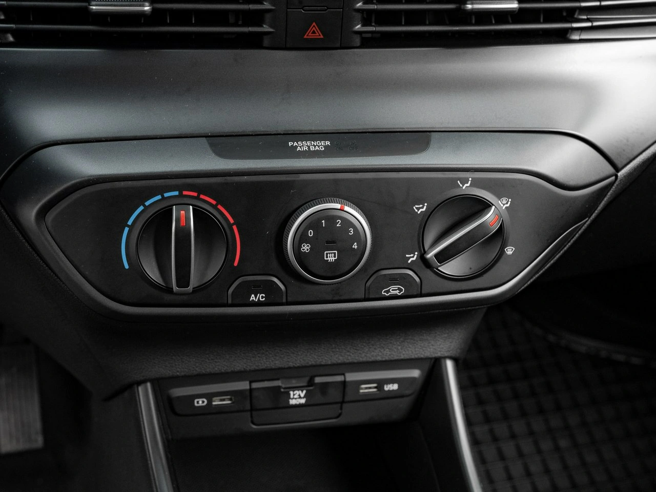 Hyundai i20 - Zdjęcie 16