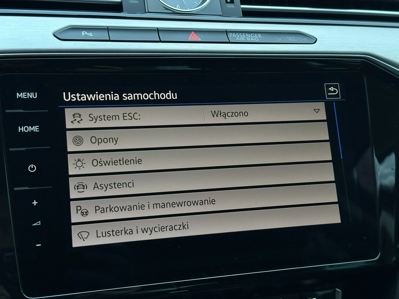 Volkswagen Passat - Zdjęcie 32