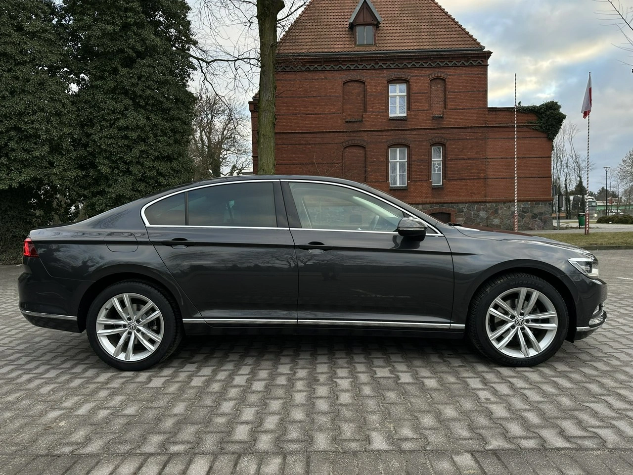 Volkswagen Passat - Zdjęcie 4