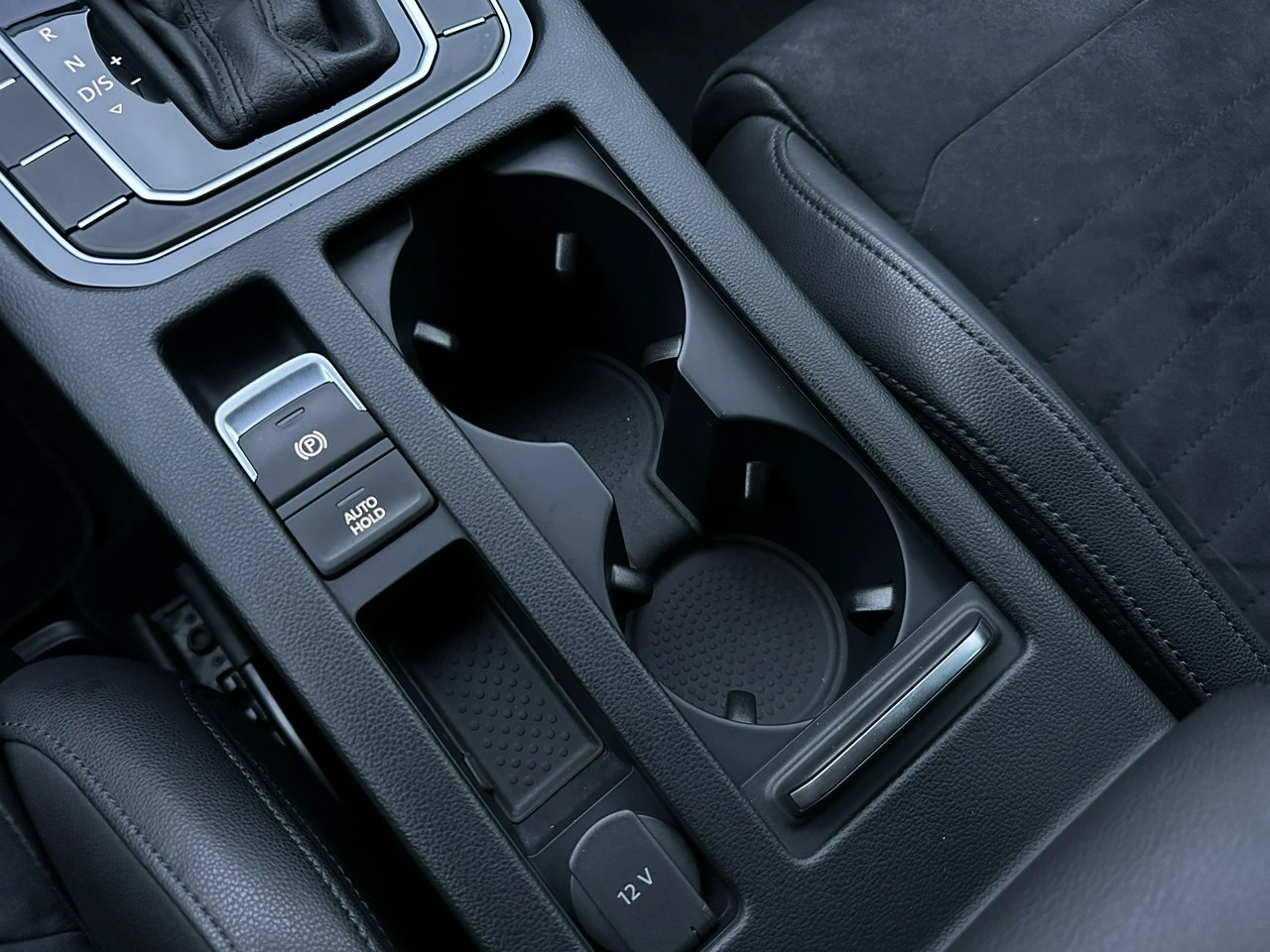 Volkswagen Passat - Zdjęcie 50