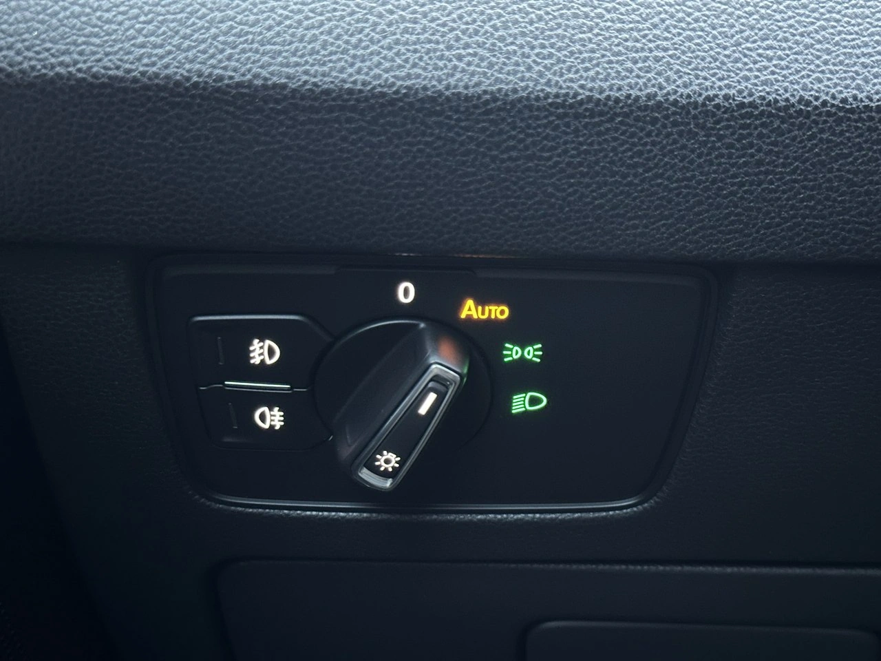 Volkswagen Passat - Zdjęcie 53