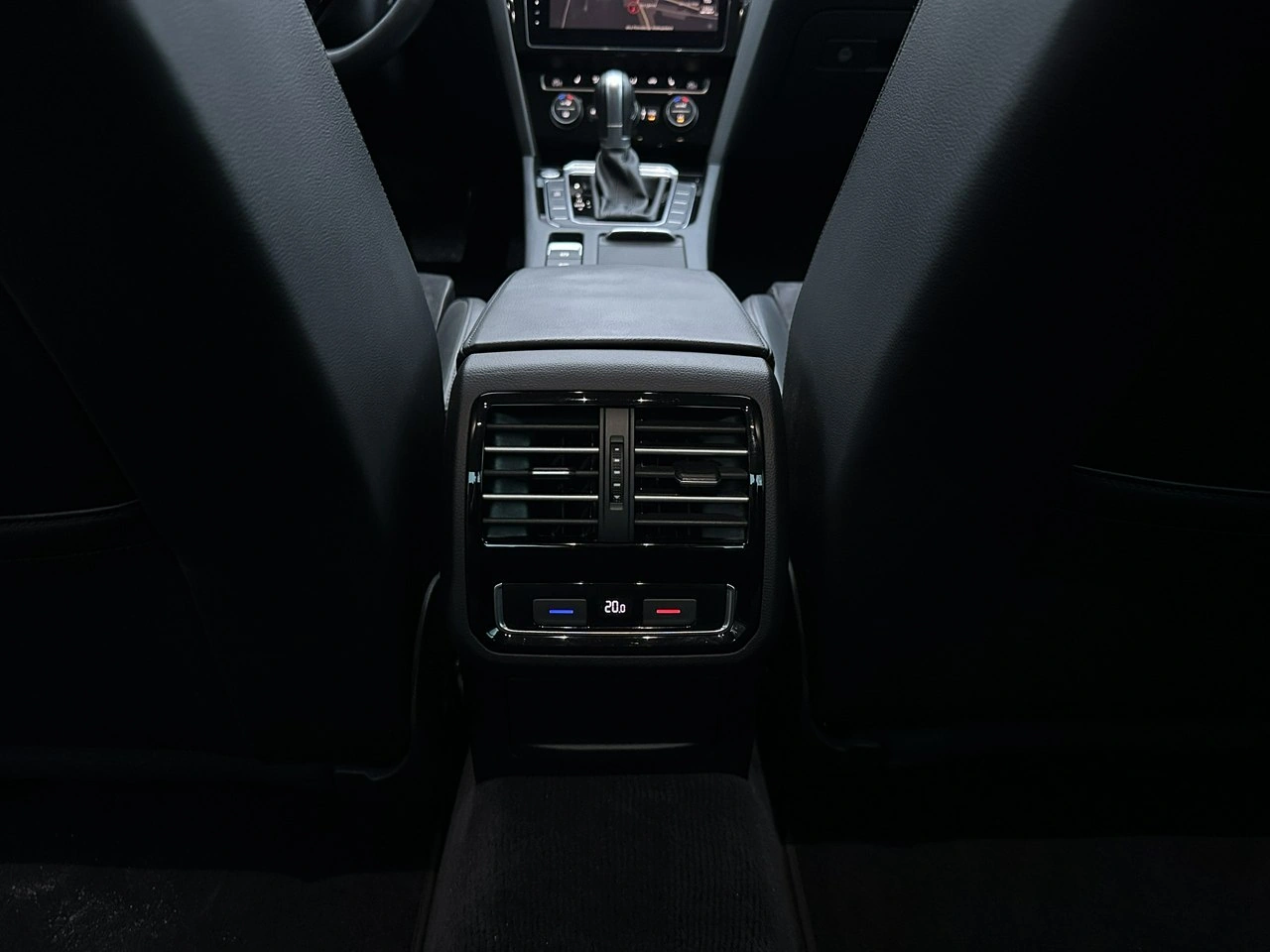 Volkswagen Passat - Zdjęcie 59