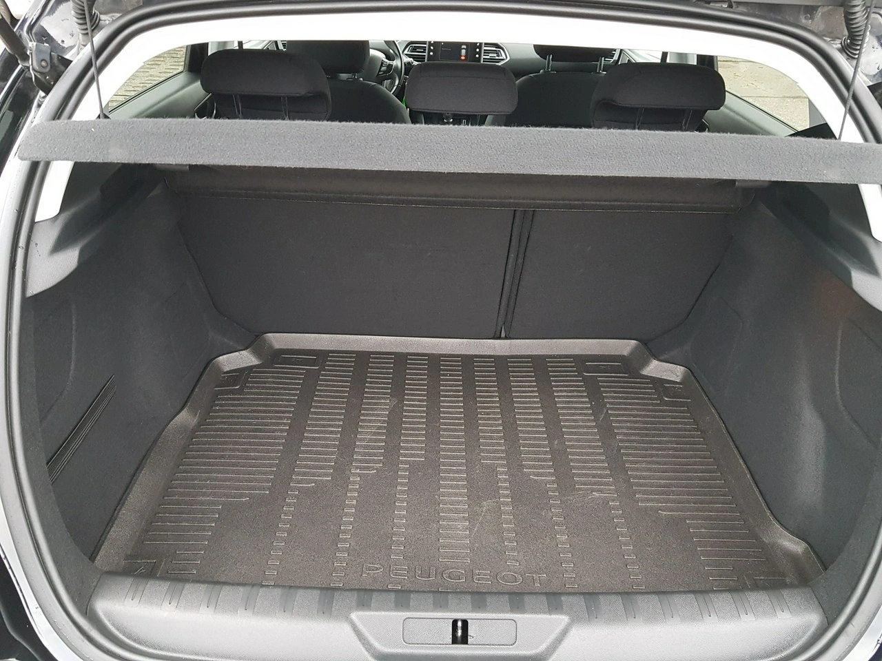 Peugeot 308 - Zdjęcie 13