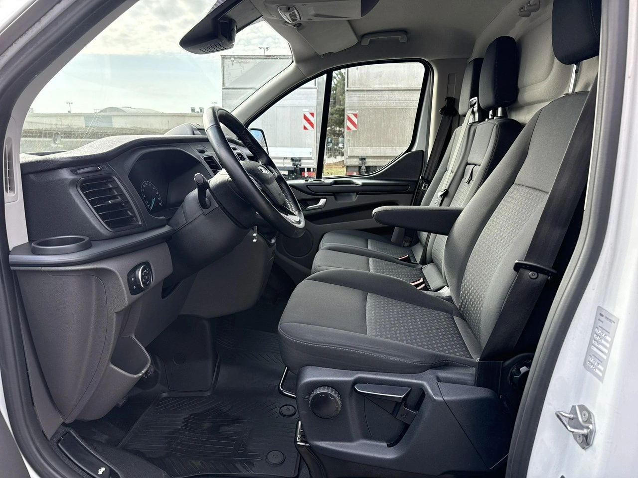 Ford Transit Custom - Zdjęcie 11