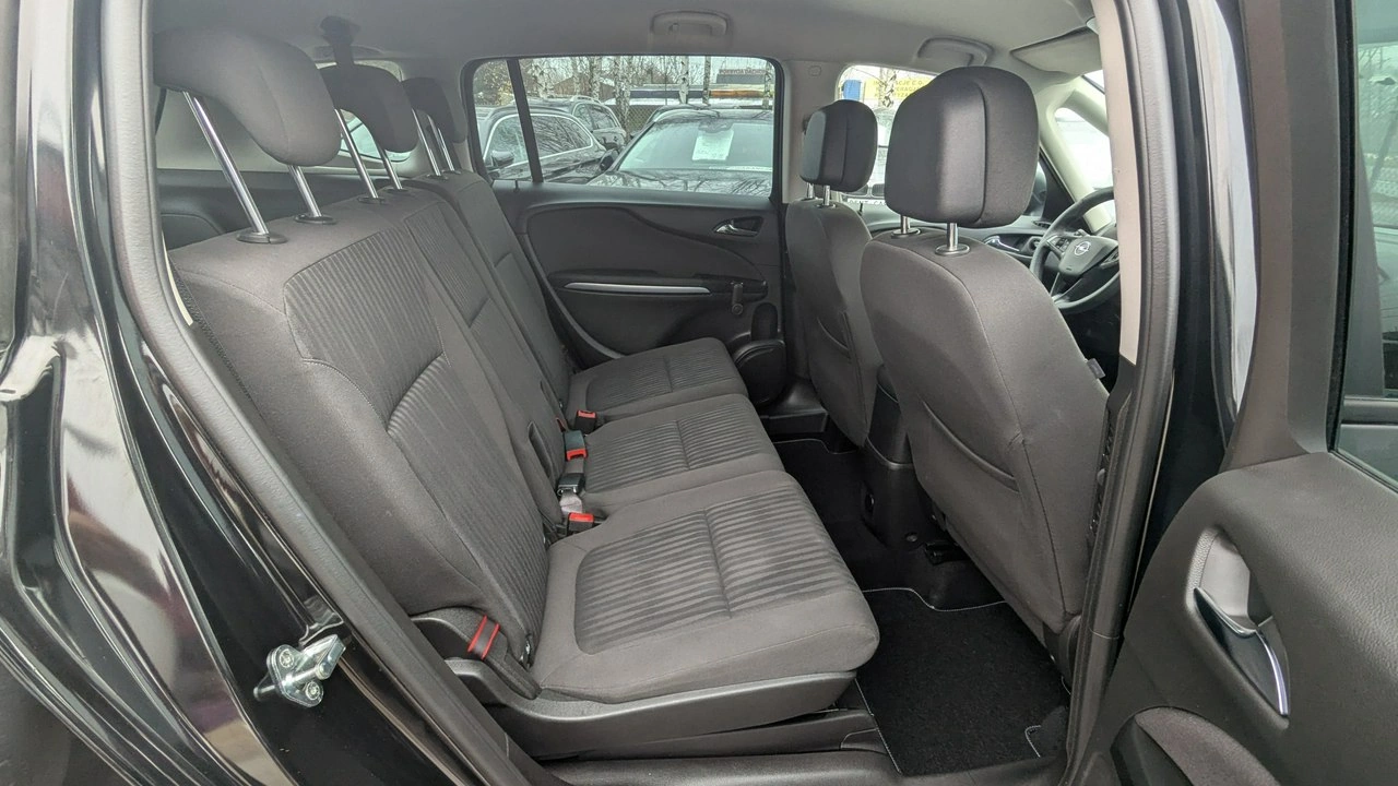 Opel Zafira - Zdjęcie 12