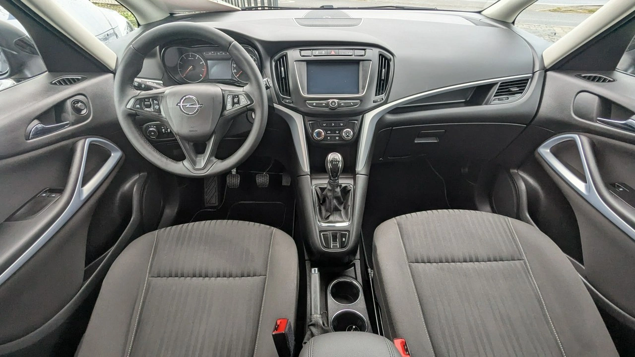 Opel Zafira - Zdjęcie 14