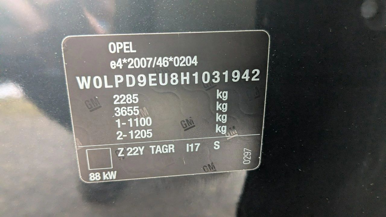 Opel Zafira - Zdjęcie 17