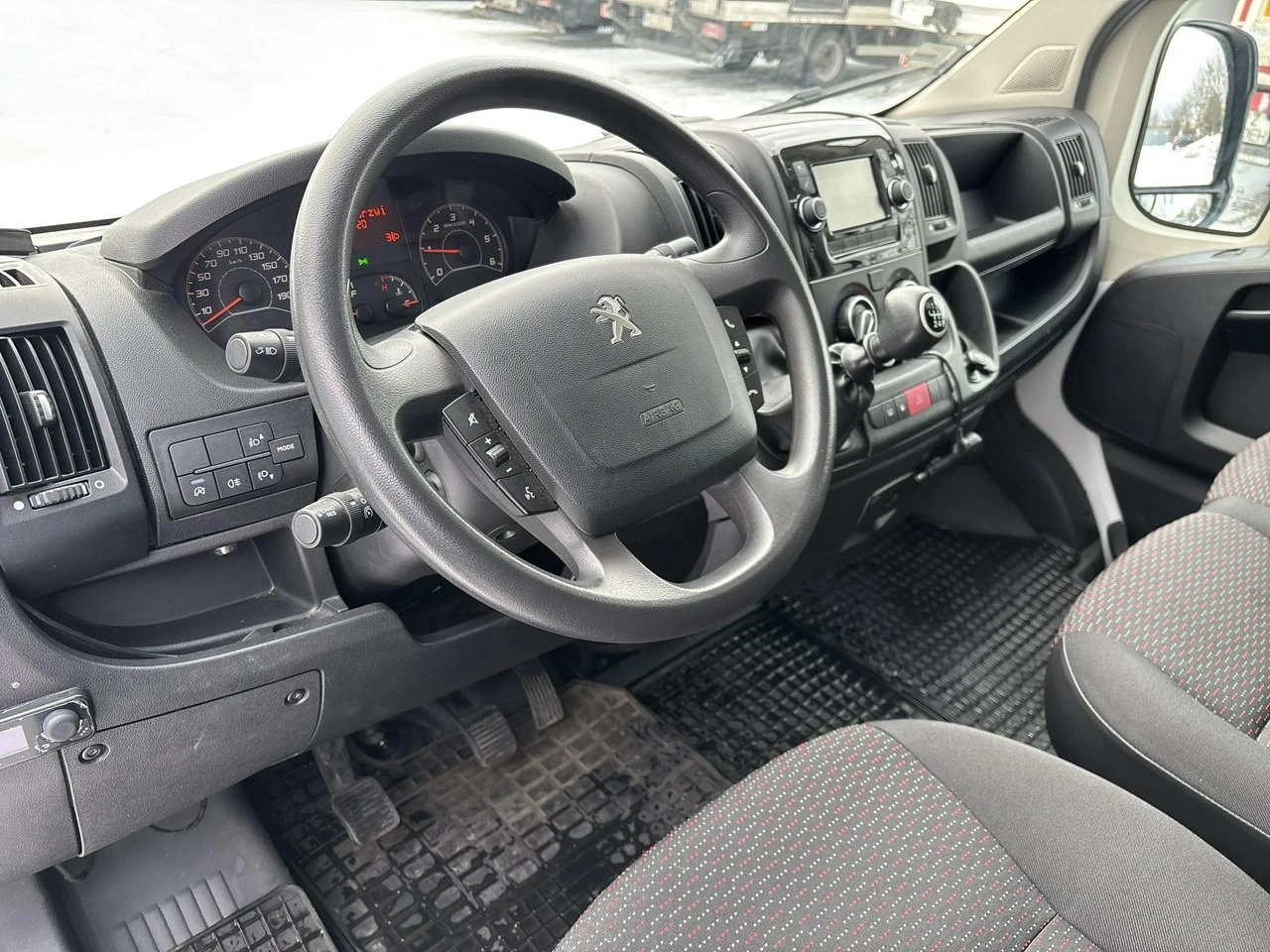 Peugeot Boxer - Zdjęcie 20