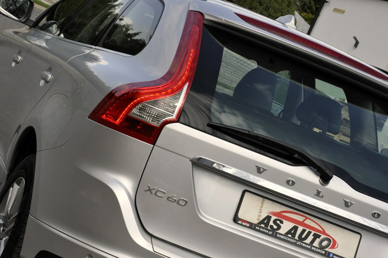 Volvo XC 60 - Zdjęcie 33